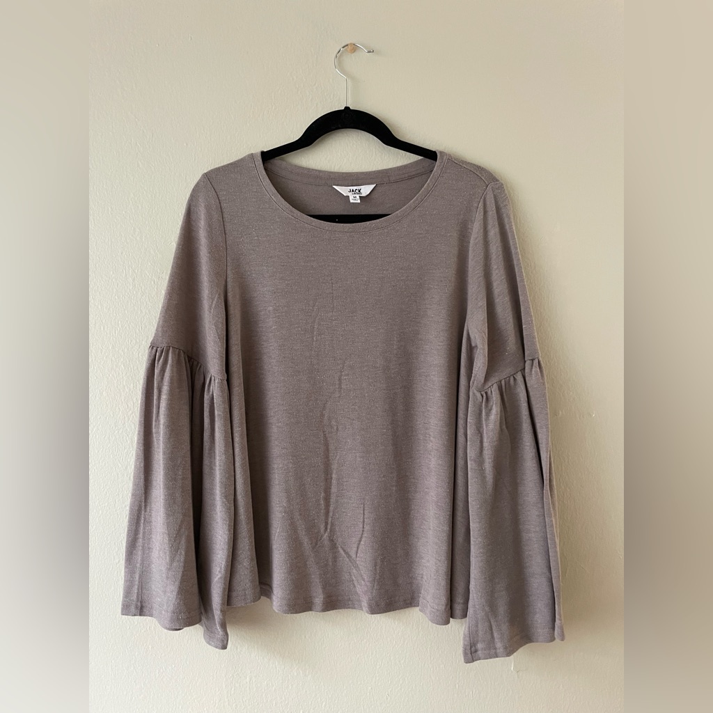 Jack By Bb Dakota Wonderland Bell Sleeve Long Sleeve Top